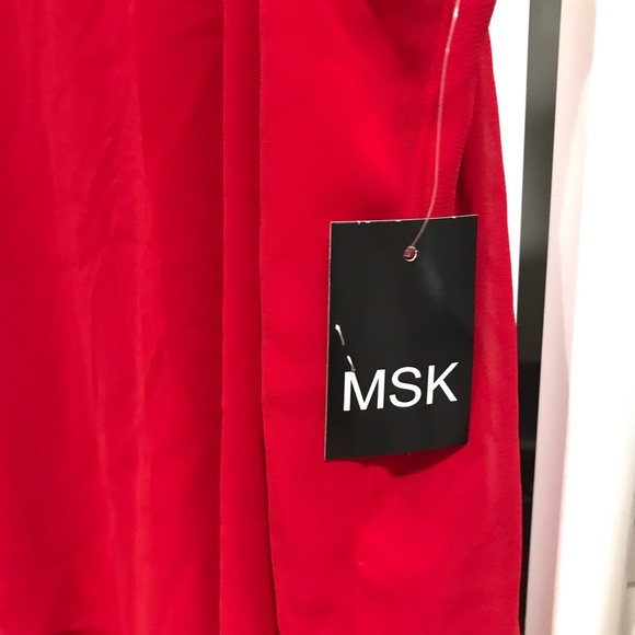 MSK sleeveless sheath with sheer, tiered overlay. - Picture 16 of 16